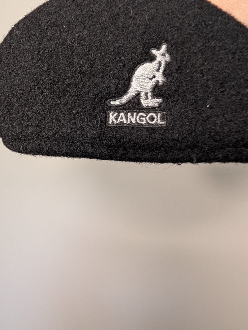 KANGOL Black Wool Flat Cap Hat Size S Vintage Made In UK Great Britain Kangaroo